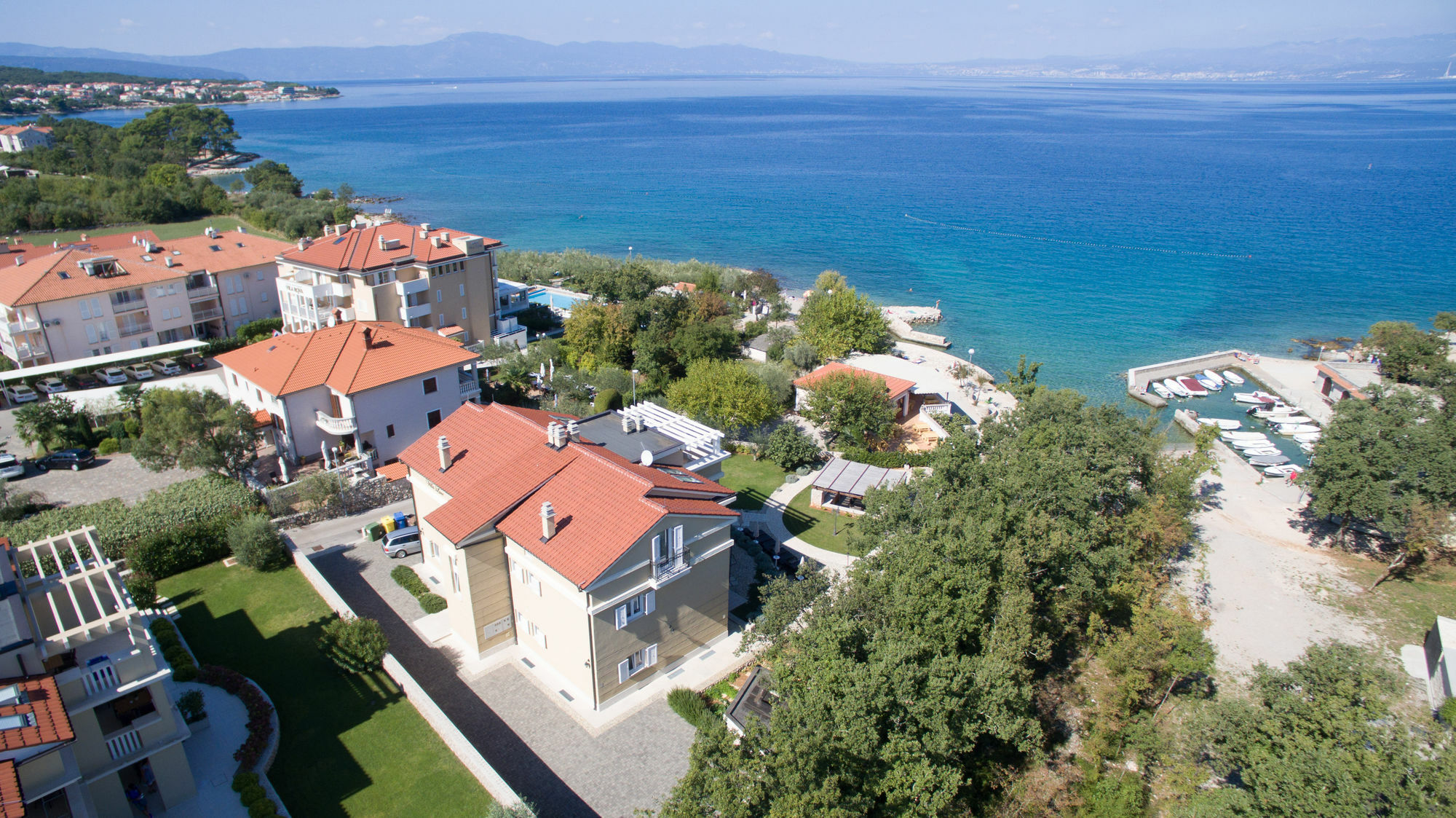 Luxury Apartments Villa Luce Malinska Buitenkant foto
